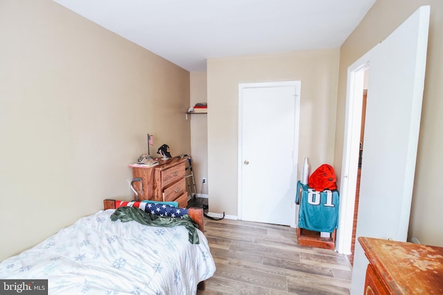 415 Garnet Dr, Burlington, NJ 08016 - bedroom featuring wood finished floors