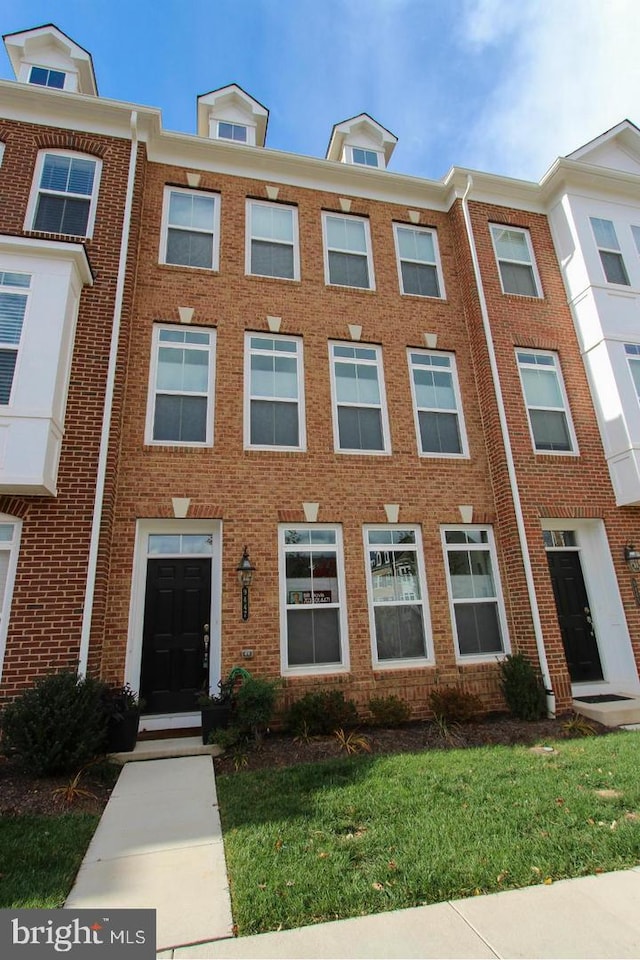 9447 Canonbury Sq, Fairfax, VA 22031 - view of front of home with brick siding and a front lawn