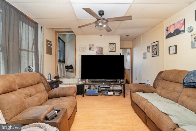 346 W Burkhart Ave, Chambersburg, PA 17201 - living room featuring light wood finished floors, ceiling fan, and a paneled ceiling