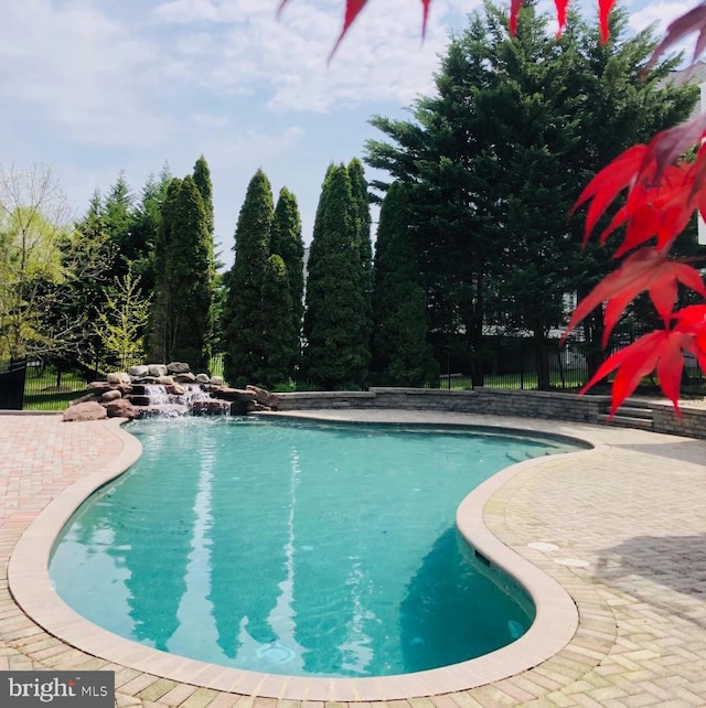 17621 Auburn Village Dr, Sandy Spring, MD 20860 - swimming pool featuring a patio