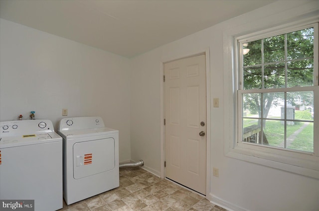 21 E Allen St, Mechanicsburg, PA 17055 - laundry room with washer and dryer and baseboards