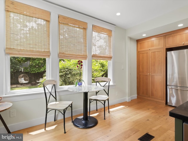 19 E Del Ray Ave E, Alexandria, VA 22301 - dining room featuring light wood-style flooring, baseboards, and recessed lighting