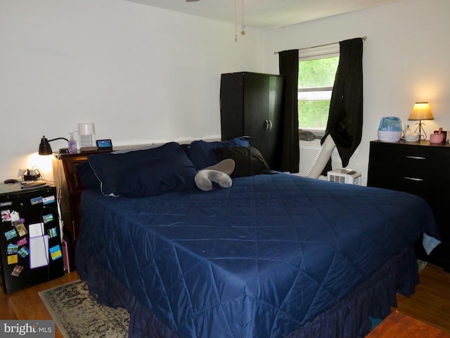 494 Kenilworth Ct, Glen Burnie, MD 21061 - bedroom featuring wood finished floors