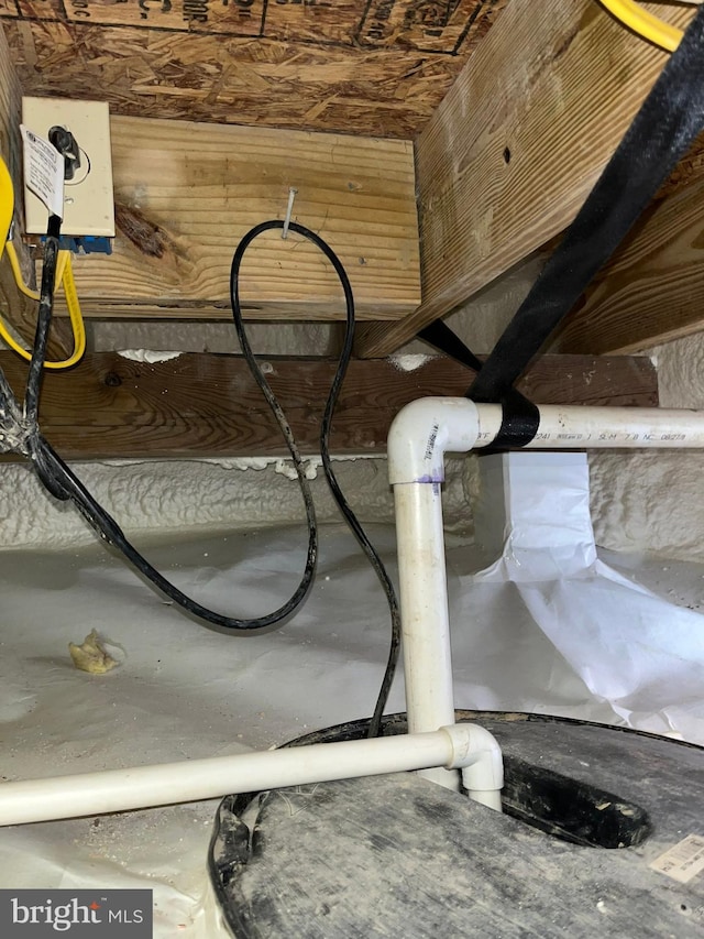 204 W Chew Ave, Saint Michaels, MD 21663 - detailed view of crawl space