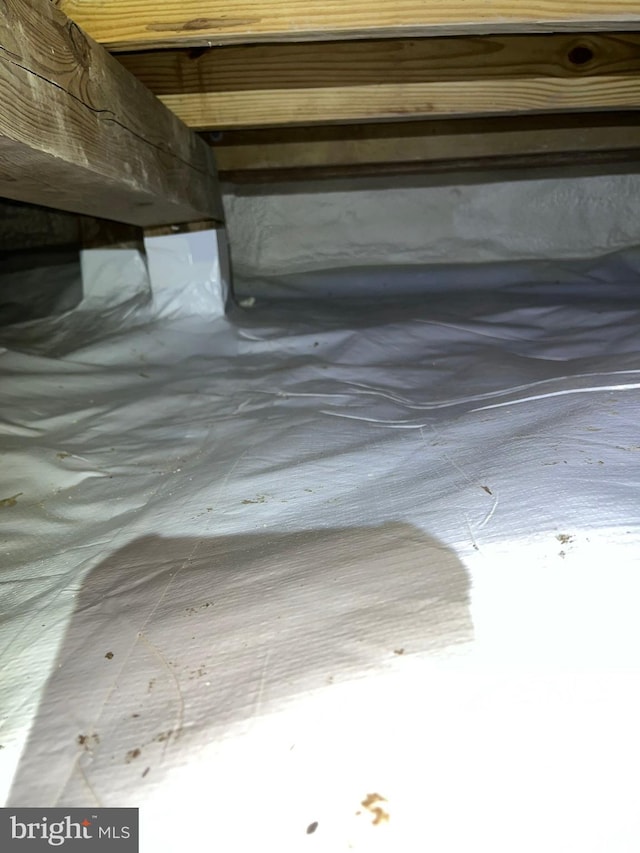 204 W Chew Ave, Saint Michaels, MD 21663 - view of inside crawl space