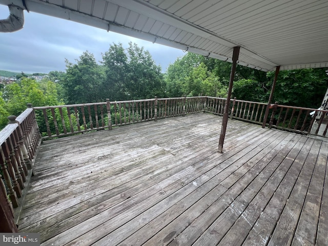 19 S Gold St, Shamokin, PA 17872 - view of wooden terrace