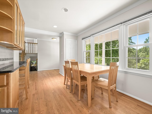 25109 Hickory Ridge Ln, Gaithersburg, MD 20882 - dining space featuring ornamental molding, light wood finished floors, and recessed lighting