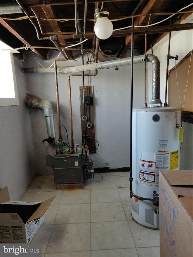 3138 Longshore Ave, Philadelphia, PA 19149 - utilities featuring gas water heater