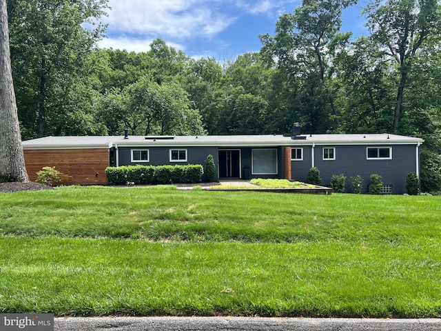 3503 Arborwood Ct, Baltimore, MD 21208 - view of front facade with a front lawn