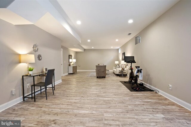 42743 Macauley Pl, Ashburn, VA 20148 - exercise room with wood finished floors, recessed lighting, and baseboards