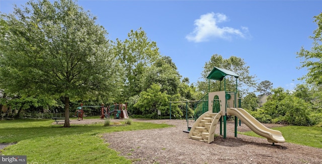 402 Bay View Dr, Edgewater, MD 21037 - community play area featuring a yard and view of wooded area