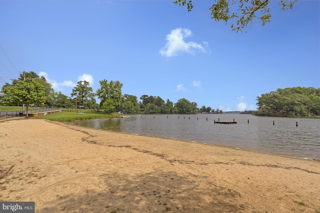 402 Bay View Dr, Edgewater, MD 21037 - water view featuring fence