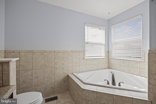 106 Hedgerow Ct, Deptford, NJ 08096 - bathroom with a garden tub, toilet, and vanity