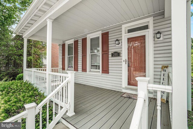 201 E Main St, Fairfield, PA 17320 - view of porch