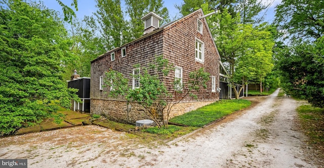 view of home's exterior
