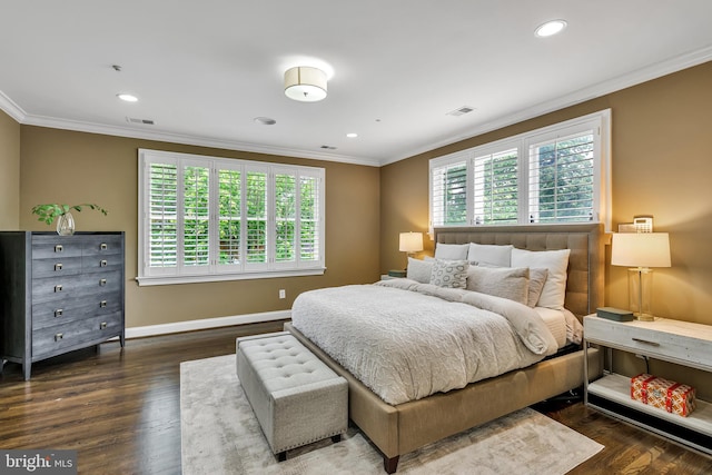 5526 Macarthur Blvd NW, Washington, DC 20016 - bedroom featuring ornamental molding, multiple windows, wood finished floors, baseboards, and recessed lighting
