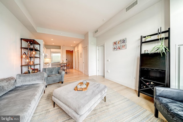 45 Sutton Sq SW Unit Ph11, Washington, DC 20024 - living room with light wood-style floors
