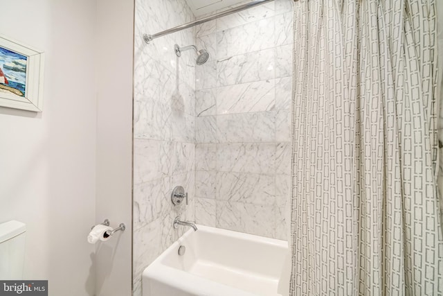 45 Sutton Sq SW Unit Ph11, Washington, DC 20024 - full bath featuring toilet and shower / bath combination