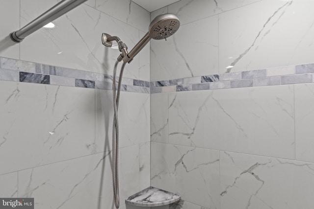 669 Worthington Dr, Warminster, PA 18974 - bathroom featuring tiled shower