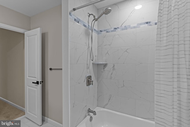 669 Worthington Dr, Warminster, PA 18974 - bathroom with shower / tub combo and baseboards