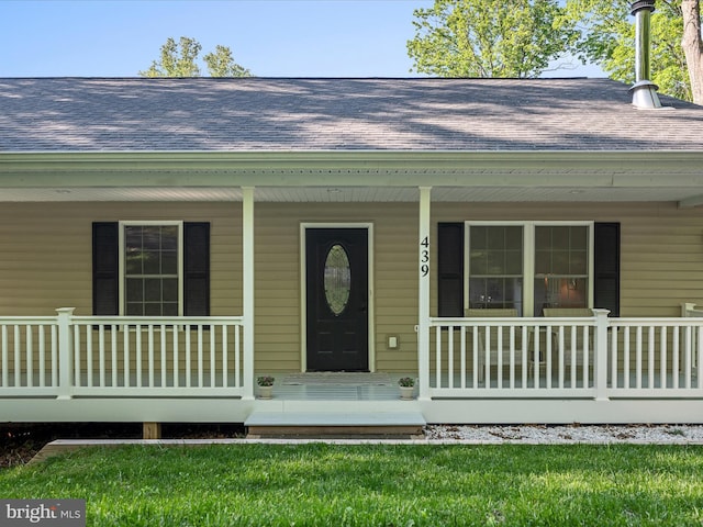 439 Windy Way, Front Royal, VA 22630 - doorway to property featuring a porch and roof with shingles