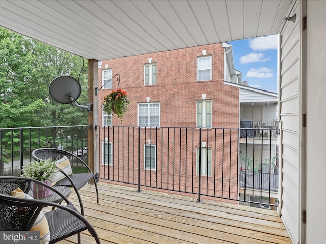 1604 Hunting Creek Dr Unit B, Alexandria, VA 22314 - view of deck