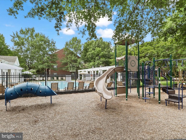 1604 Hunting Creek Dr Unit B, Alexandria, VA 22314 - view of community playground