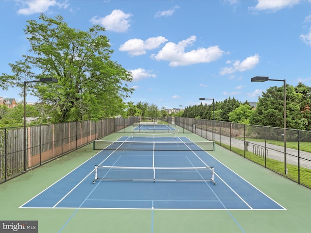 1604 Hunting Creek Dr Unit B, Alexandria, VA 22314 - view of tennis court with community basketball court