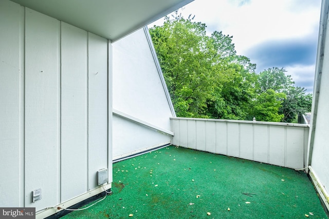 264 Summit House Unit 264, West Chester, PA 19382 - view of balcony