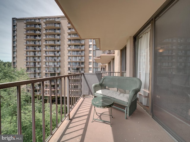 6100 Westchester Park Dr Unit 804, College Park, MD 20740 - view of balcony