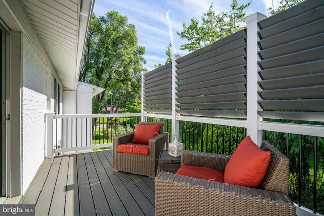 5101 Ampthill Dr, Alexandria, VA 22312 - view of wooden terrace