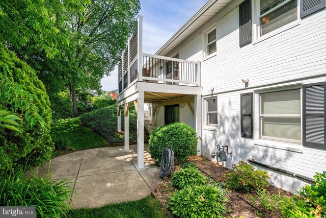 5101 Ampthill Dr, Alexandria, VA 22312 - view of property exterior with a patio area