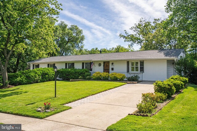 5101 Ampthill Dr, Alexandria, VA 22312 - ranch-style home with a front lawn and concrete driveway