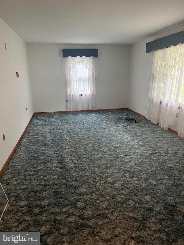 313 Northfield Ave, Waynesboro, PA 17268 - empty room featuring carpet and baseboards