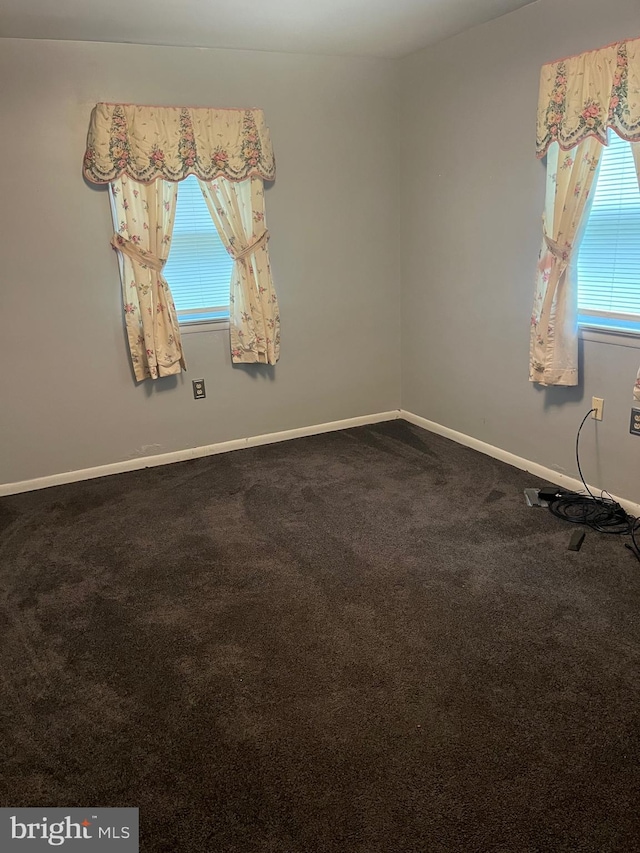 313 Northfield Ave, Waynesboro, PA 17268 - empty room with dark carpet and baseboards