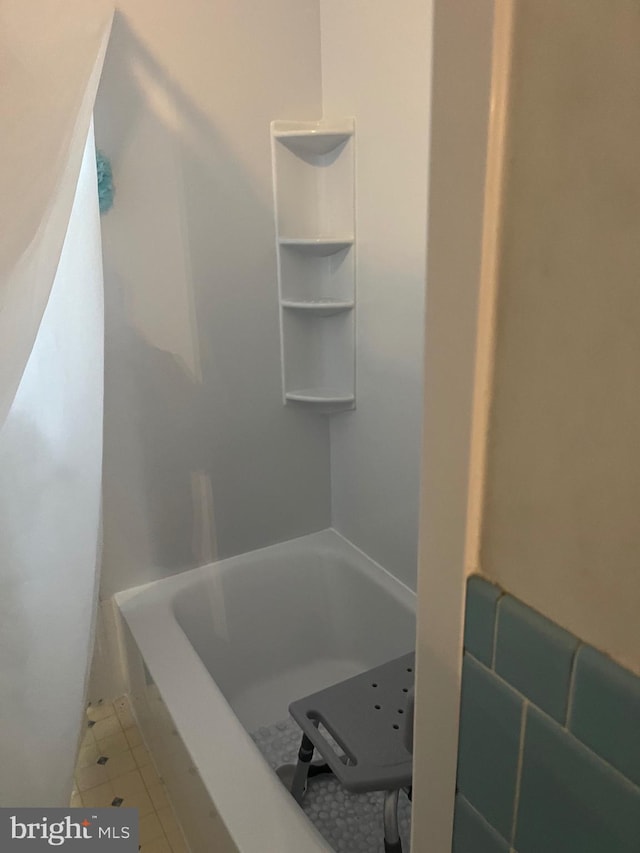 313 Northfield Ave, Waynesboro, PA 17268 - bathroom featuring shower / washtub combination