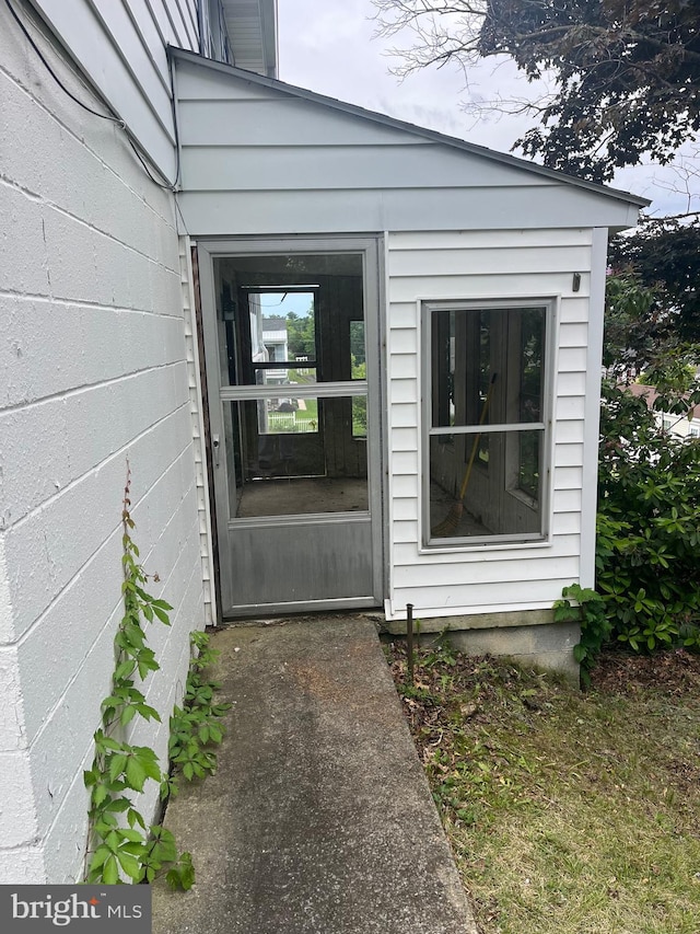 313 Northfield Ave, Waynesboro, PA 17268 - view of property entrance