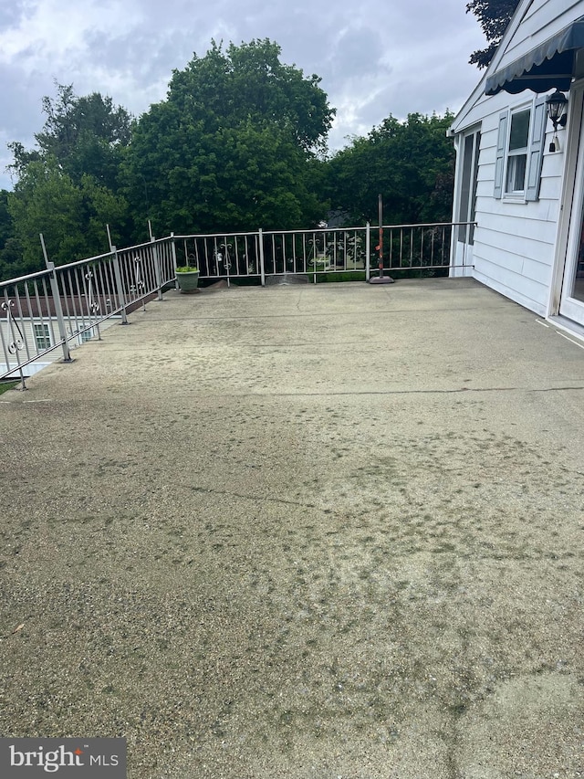 313 Northfield Ave, Waynesboro, PA 17268 - view of yard