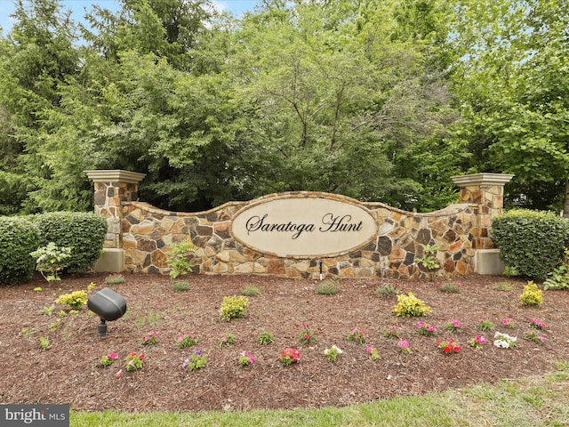 5204 Spanish Dollar Ct, Woodbridge, VA 22193 - view of community sign