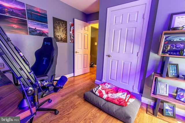 14365 Salsbury Ct, Woodbridge, VA 22193 - home office featuring wood finished floors and baseboards