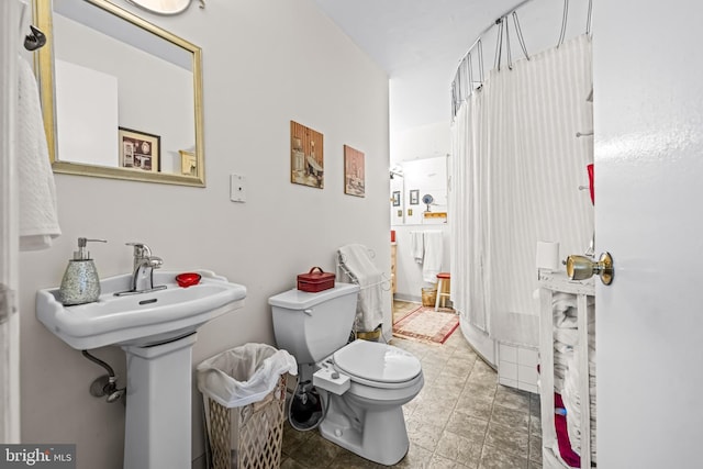 2054 Harbour Dr, Palmyra, NJ 08065 - bathroom featuring toilet and curtained shower