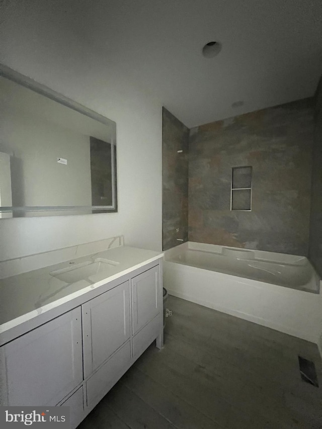 607 Slonaker Ln, Martinsburg, WV 25405 - full bath featuring vanity and shower / washtub combination