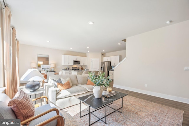 116 Munsee Cir, Winchester, VA 22602 - living area featuring wood finished floors, baseboards, and recessed lighting