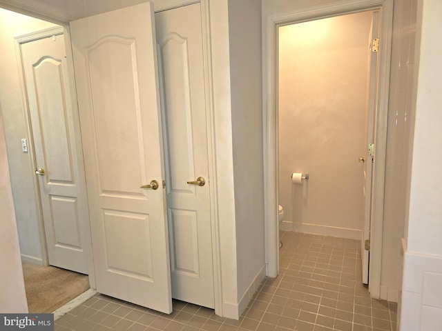 10 Honeyflower, Bordentown, NJ 08620 - hall with light tile patterned floors and baseboards