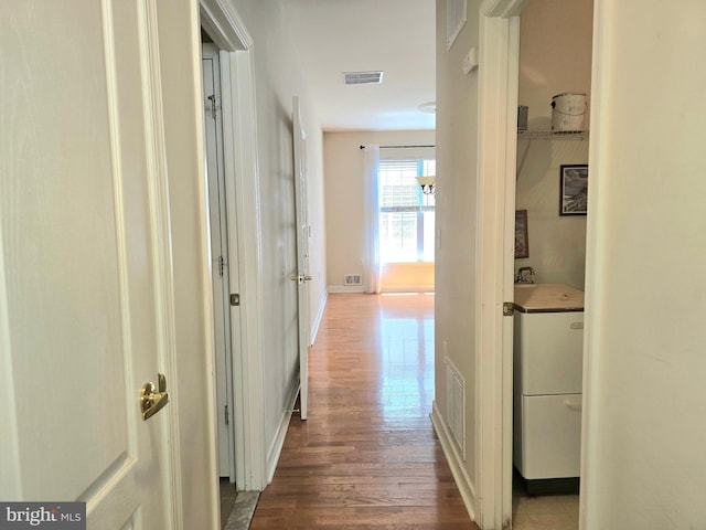 10 Honeyflower, Bordentown, NJ 08620 - corridor with wood finished floors and baseboards
