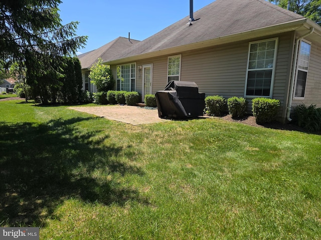 10 Honeyflower, Bordentown, NJ 08620 - rear view of house featuring a patio and a lawn
