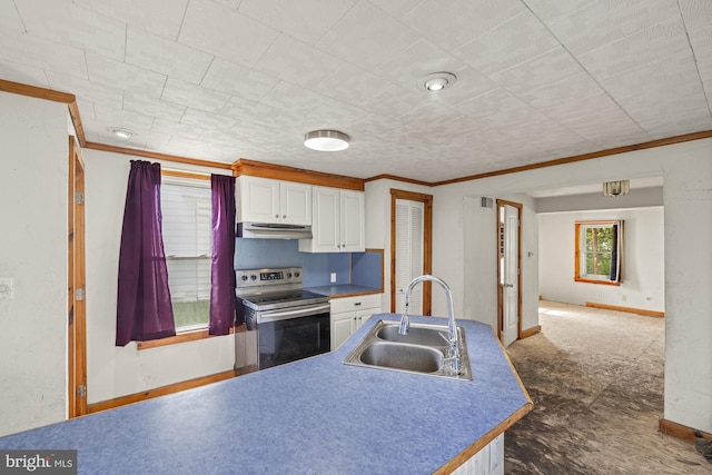 kitchen featuring electric range, a sink, under cabinet range hood, baseboards, and white cabinetry