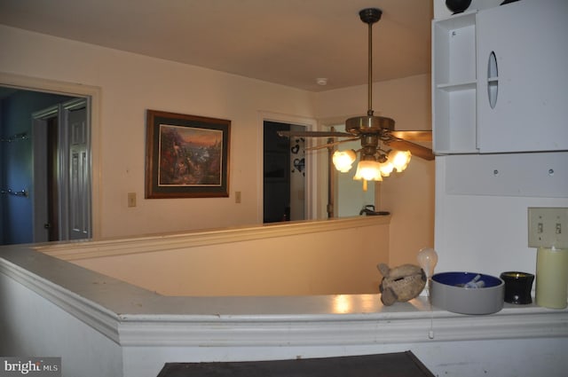 2147 Cloverleaf Rd, Mount Joy, PA 17552 - detailed view of ceiling fan