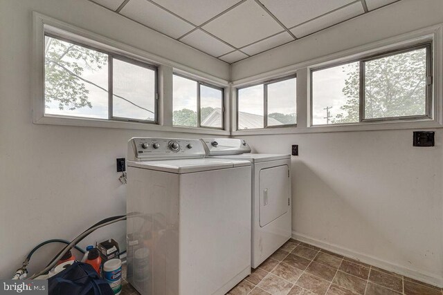 340 Andrews Rd, Strasburg, VA 22657 - clothes washing area with washer and dryer and baseboards