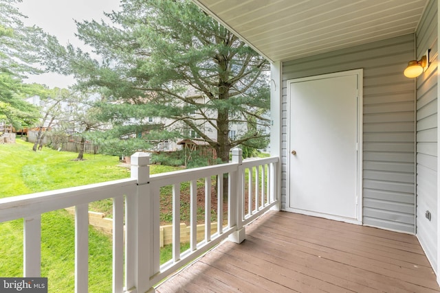 12216 Eagles Nest Ct Unit G, Germantown, MD 20874 - deck with a lawn